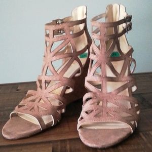 Nine West Wedge sandal (Tan)